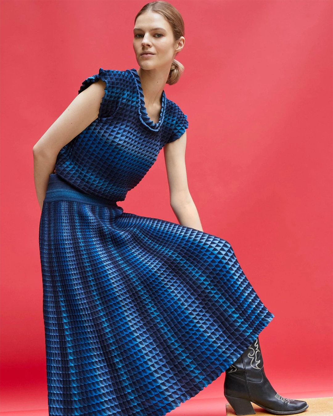 Molli Étincelle Knit Top and Cocktail Fluid Skirt